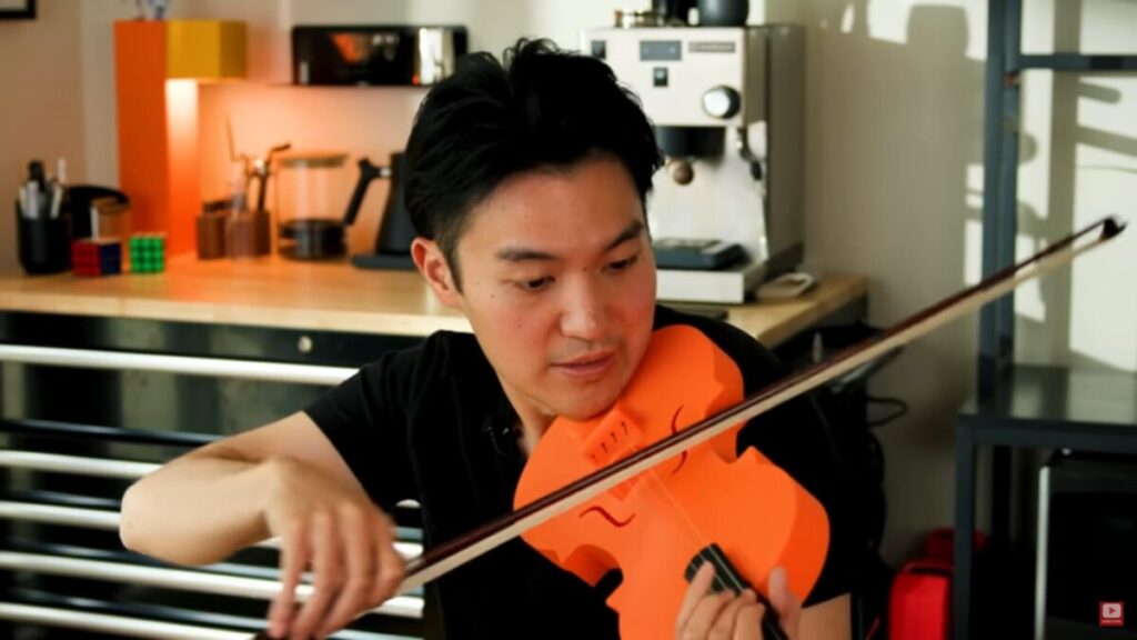 3D PRINTED VS REAL VIOLIN - YouTubeの画像