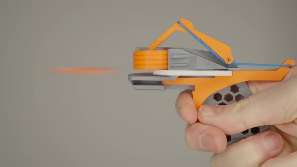 「3D Printable 6-Disc Semi-Automatic Shooter」の画像