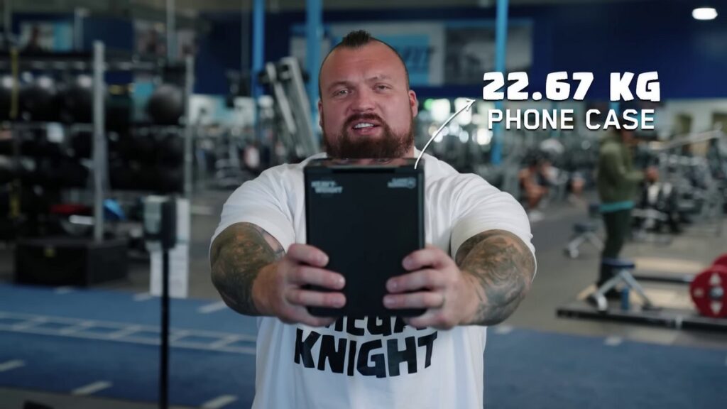 「The Strongest Man with the Heaviest Phone Case! | Eddie Hall x Clash Royale - YouTube」の画像