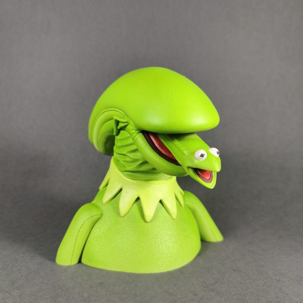 「Xenomorph Kermit Crossover Resin Model Figurine Alien Muppets Sesame Street Horror」の画像