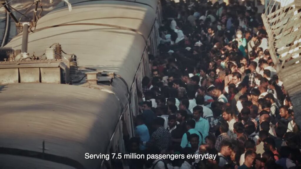 インド・ムンバイの鉄道の、すべての有効な切符が宝くじのチケットに変わるキャンペーン「Lucky Yatra」の画像