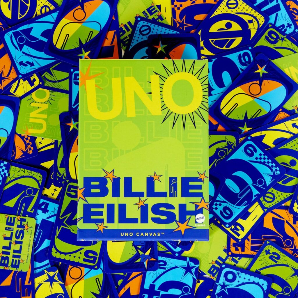 ビリー・アイリッシュ×マテルがコラボした「UNO Canvas Billie Eilish」の画像