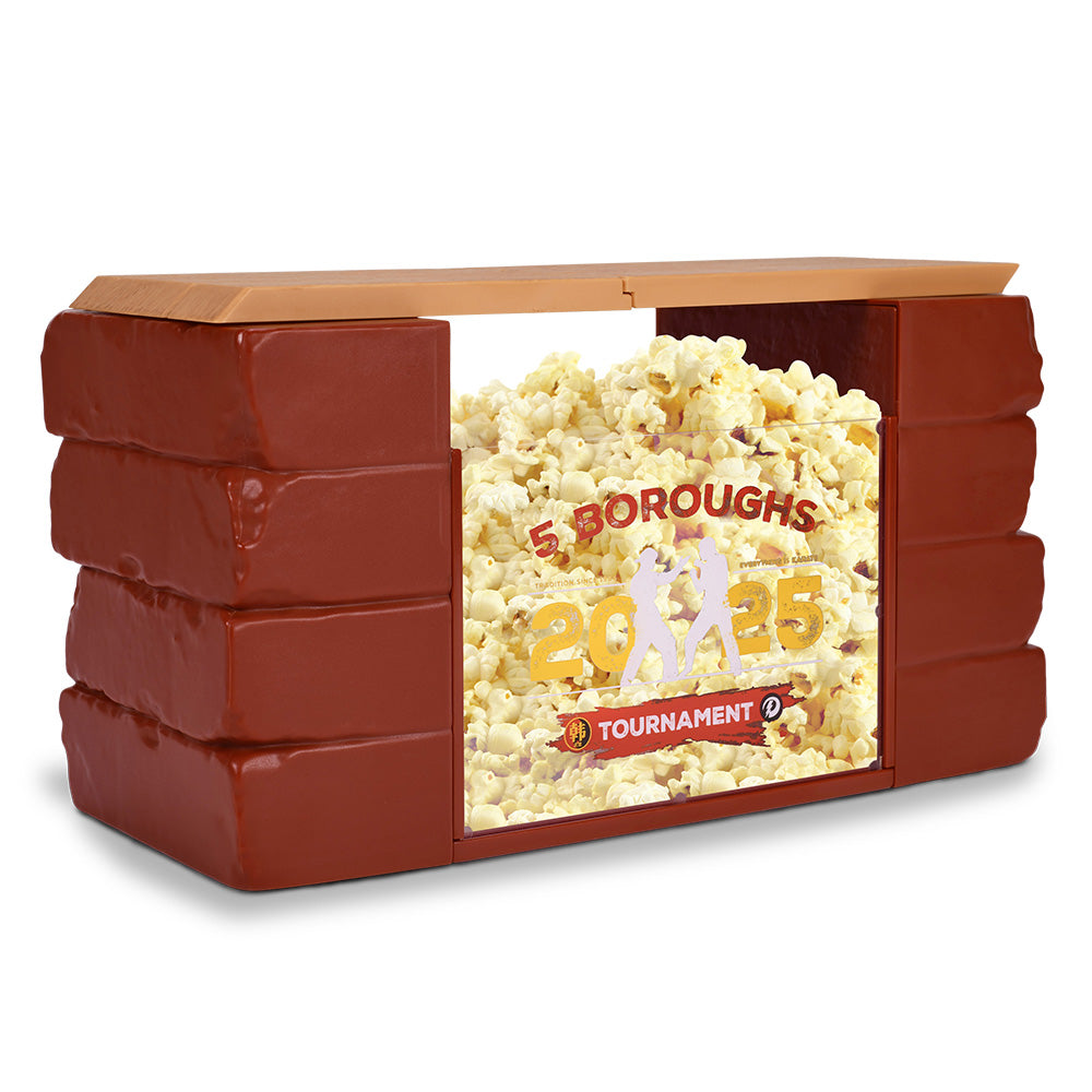 映画『ベスト・キッド:レジェンズ』に合わせて登場した「Karate Kid: Legends Chop Popcorn Bucket」の画像