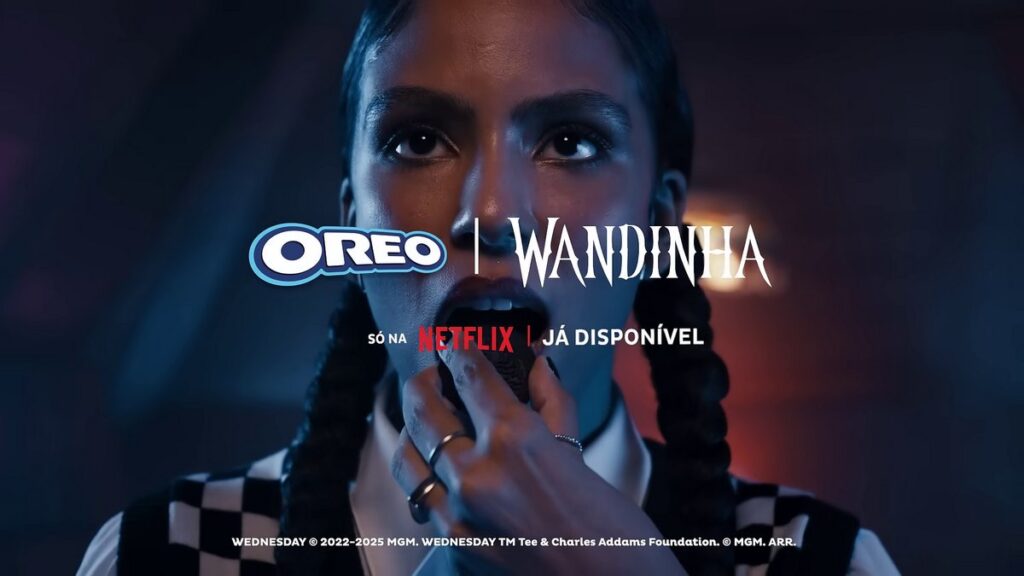オレオ×Netflixドラマ『ウェンズデー』がブラジルで展開中の「モード・ウェンズデー」キャンペーンの画像