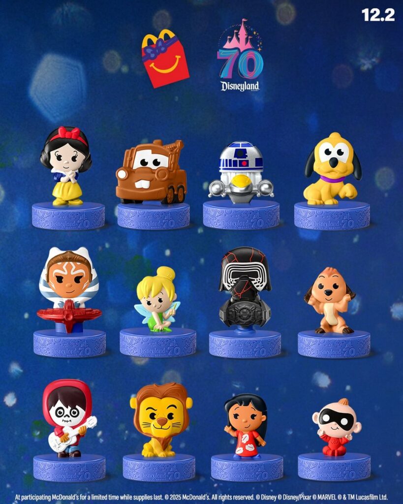 米国マクドナルドが発売する、ディズニーランド・リゾート70周年を記念した「ディズニーランド・リゾート ハッピーセット」の画像