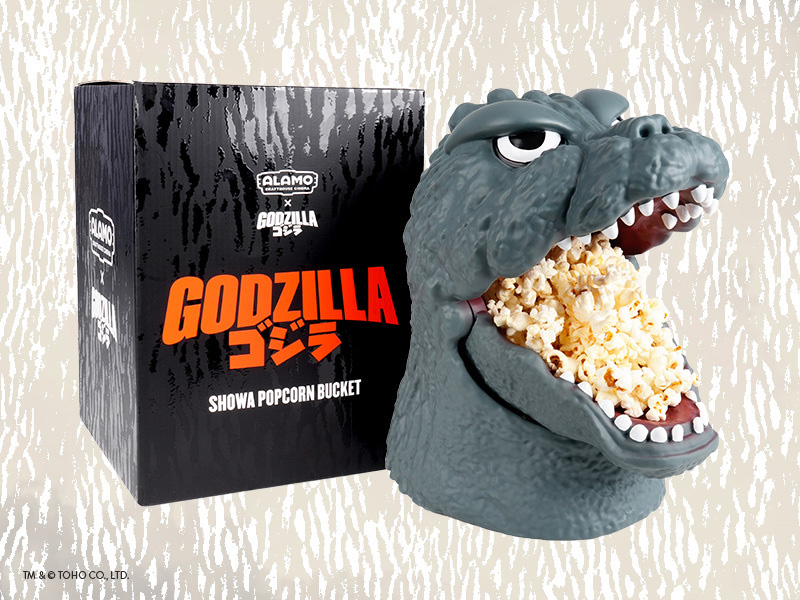 ゴジラ生誕70周年を記念してAlamo Drafthouseから登場した「ゴジラ ポップコーンバケット」と限定グッズの画像