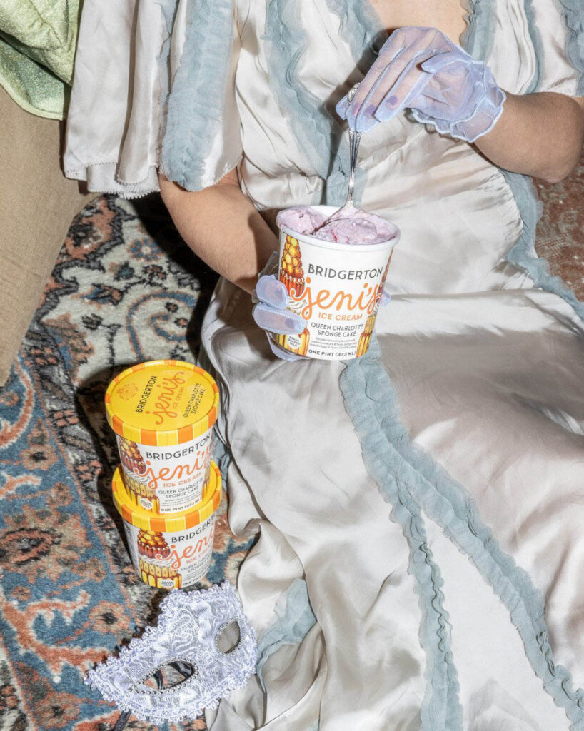 Netflixのドラマ『ブリジャートン』第4シーズンの配信に合わせてJeni’s Splendid Ice Creamsが発表した、「Jeni’s × Bridgerton」コレクションの画像