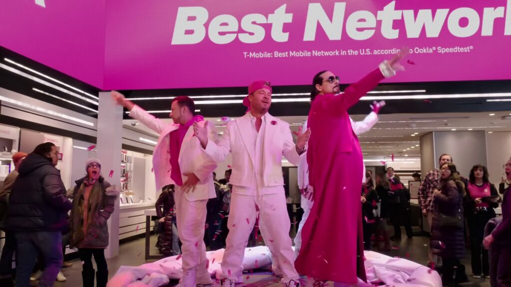 2026年のスーパーボウル60で公開される、バックストリート・ボーイズを起用したT-Mobileの最新CM「Tell Me Why（T-Mobile’s Version）」の画像。