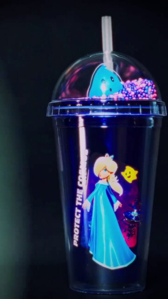 映画『ザ・スーパーマリオギャラクシー・ムービー』の公開に合わせて、ペルーの映画館チェーンCinemark Peruが展開する劇場コレクタブルの画像。