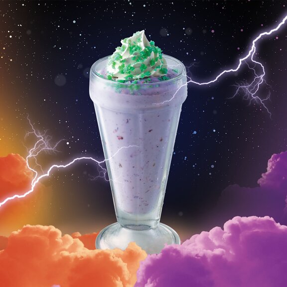 アメリカのデニーズが映画『マスターズ・オブ・ユニバース』とのコラボとして展開する、期間限定のテーマメニューの画像。