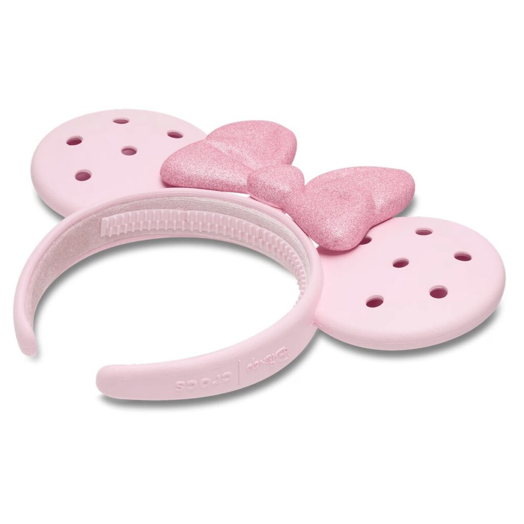Crocsが、ディズニーと手を組み発表した、ミッキー&ミニーのアイコニックな耳をモチーフにしたカチューシャの画像。