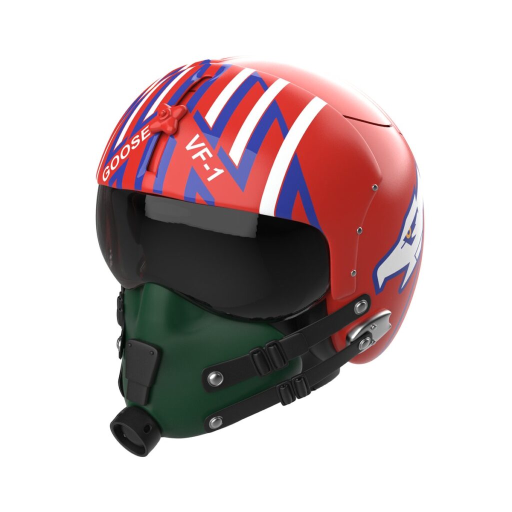 映画『トップガン』公開40周年を記念し Marcus Theatres が発売した、フライトヘルメット型のポップコーンバケットの画像。