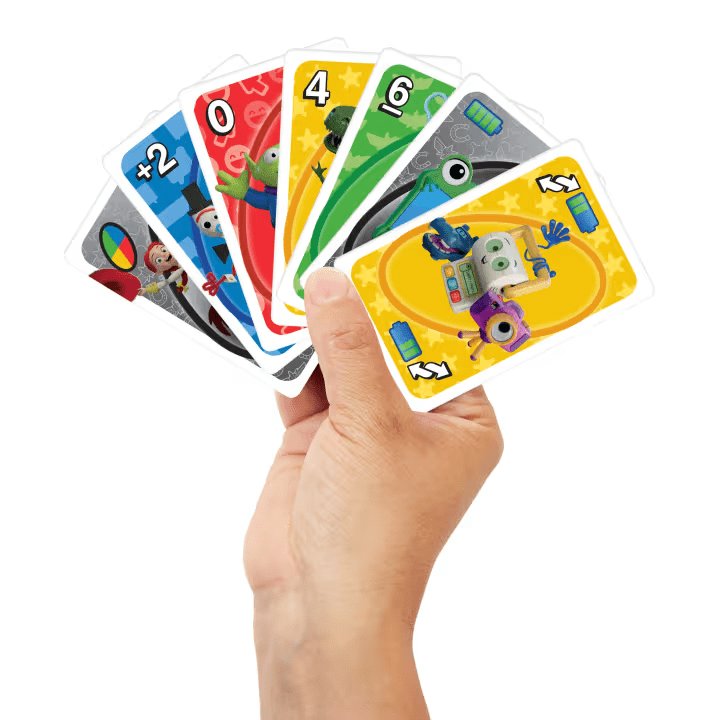 映画公開に先駆け、マテル社から登場した『トイ・ストーリー5』をテーマにしたUNOカードゲームの画像。