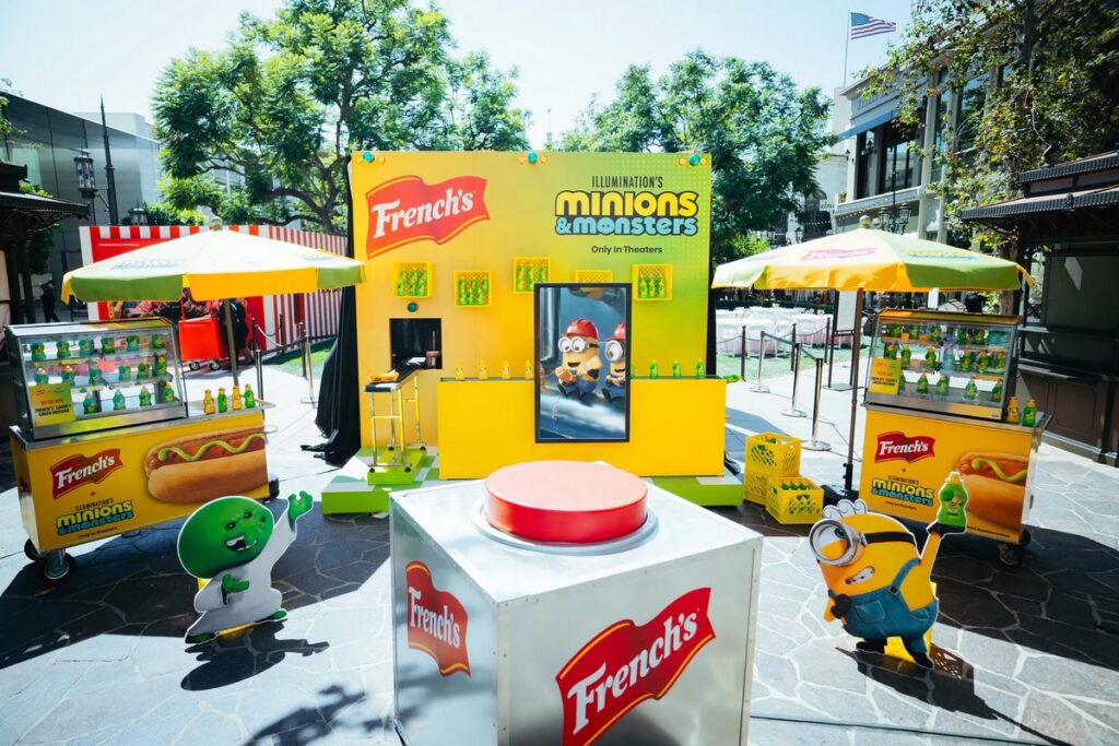 French's が映画『ミニオンズ＆モンスターズ』とのコラボレーションし展開する、期間限定商品「French’s Goomi’s Green Mustard」の画像。