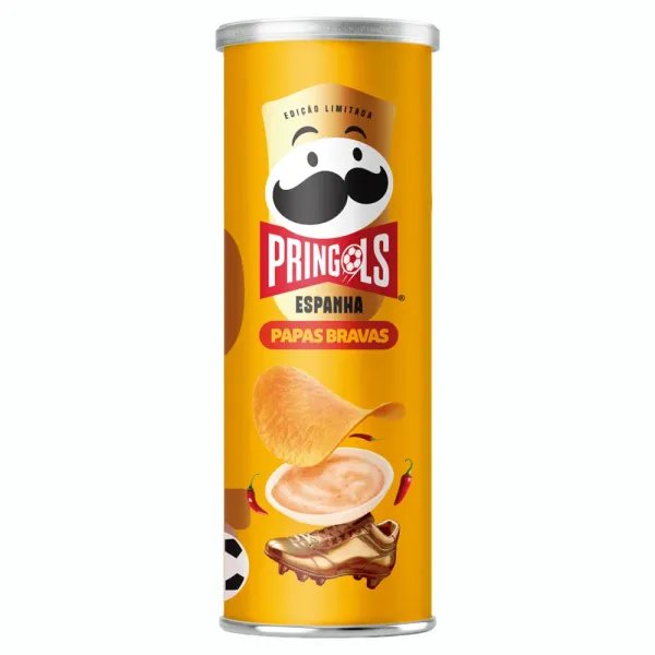 2026年ワールドカップに向けて「PRINGOLS」として登場した、3種の限定プリングルズの画像。