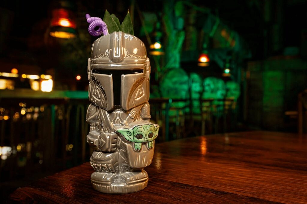 Geeki Tikisが展開する、『スター・ウォーズ』の人気キャラクターをモチーフにした、ティキ風マグ10周年記念コレクション。