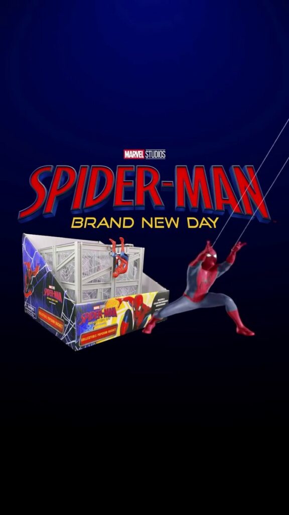 映画『スパイダーマン：ブランド・ニュー・デイ』の公開にあわせ、アメリカのウォルマートが発表した限定ポップコーンバケットの画像。
