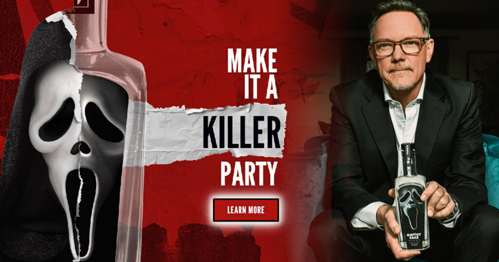 映画『スクリーム』シリーズで初代ゴーストフェイスを演じたマシュー・リラードが共同設立したスピリッツブランド「Macabre Spirits」と、ゴーストフェイスの権利元Fun Worldがコラボした、完全限定のプレミアム・ウォッカ「Ghost Face Vodka」の画像。