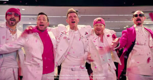 2026年のスーパーボウル60で公開される、バックストリート・ボーイズを起用したT-Mobileの最新CM「Tell Me Why（T-Mobile’s Version）」の画像。