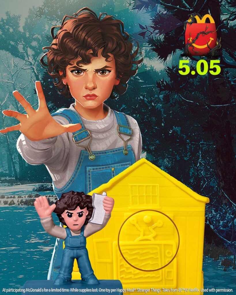 Netflixアニメ『ストレンジャー・シングス: 1985年の冒険』の配信を記念して、世界各国のマクドナルドで展開されるハッピーセットの画像。
