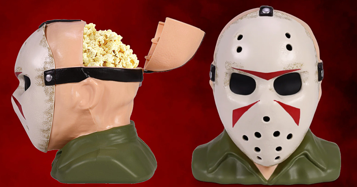 アメリカのCinemark公式ショップで販売されている、映画『13日の金曜日』ジェイソン・ボーヒーズの限定ポップコーンバケットの画像。